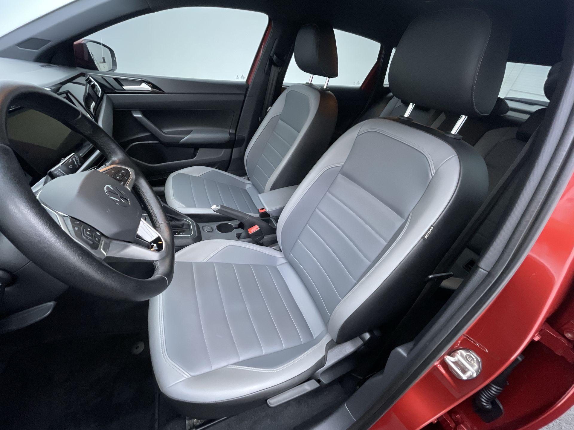 Nivus Highline 1.0 200 TSI Flex Aut.