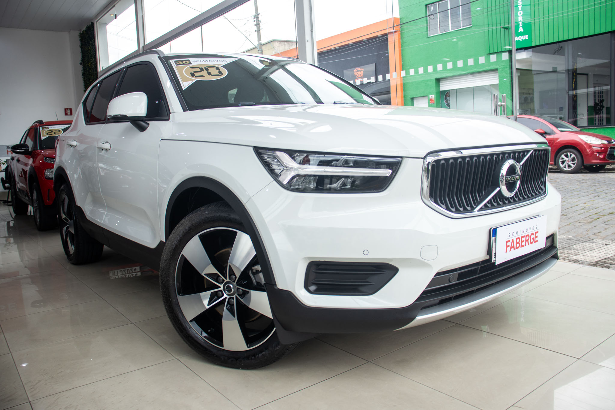XC 40 T-4 MOMENTUM 2.0 190cv FWD