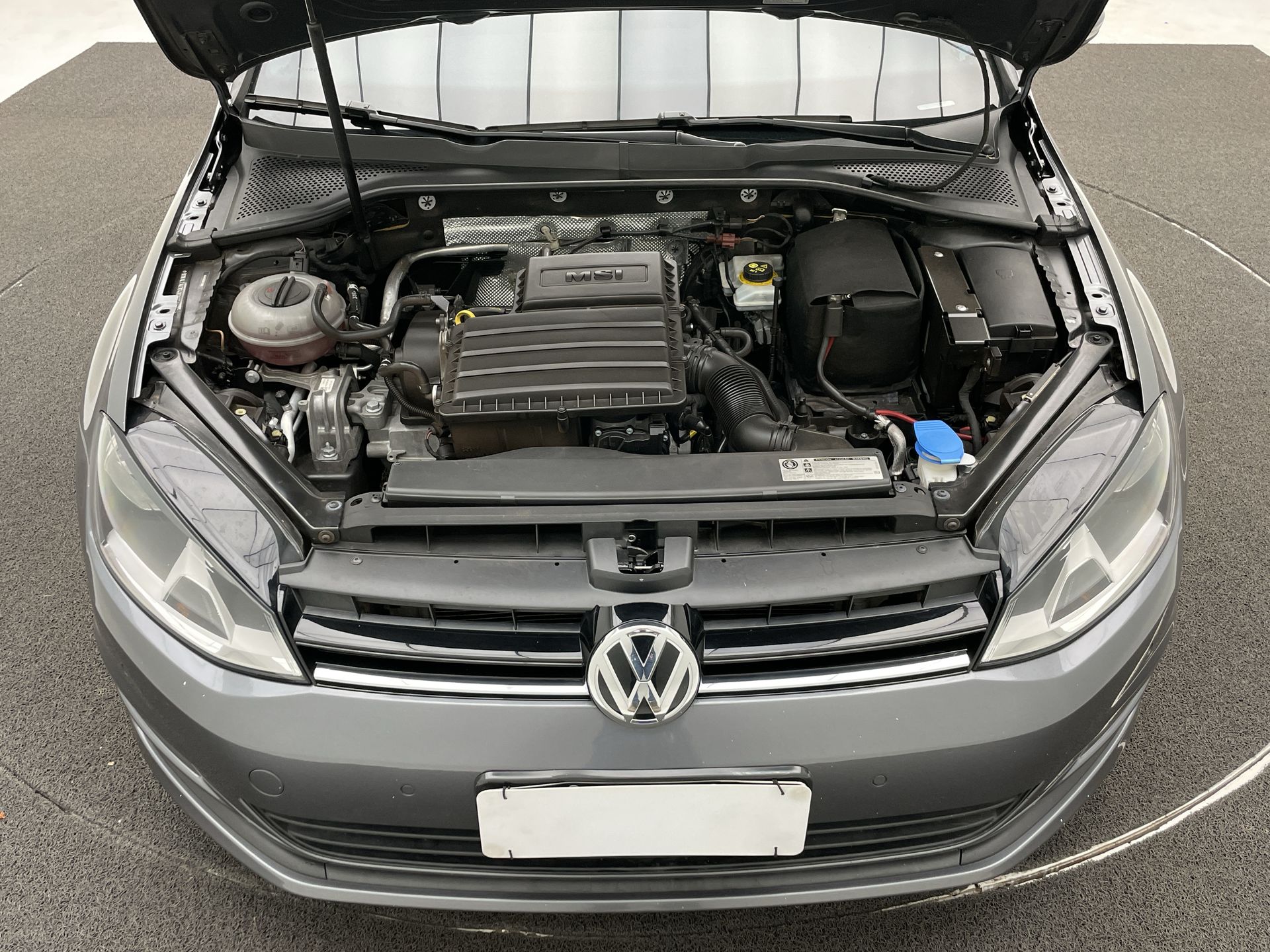 VW - Volkswagen-Golf-Golf Comfortline 1.6 MSI Total Flex Aut.