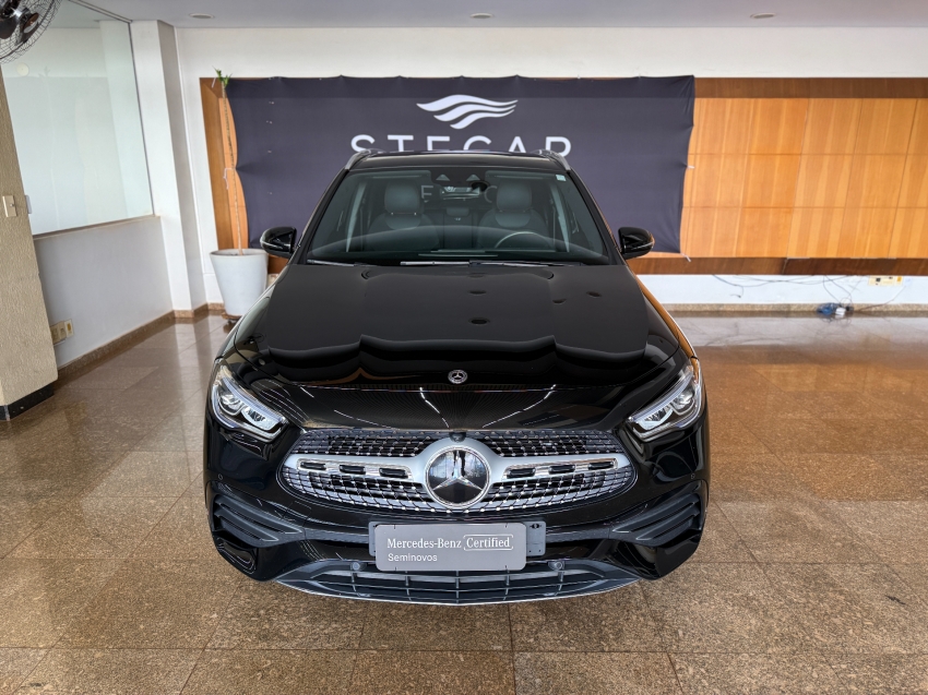 Mercedes-Benz-GLA 200-1.3 GCI GASOLINA AMG LINE 7G-DCT