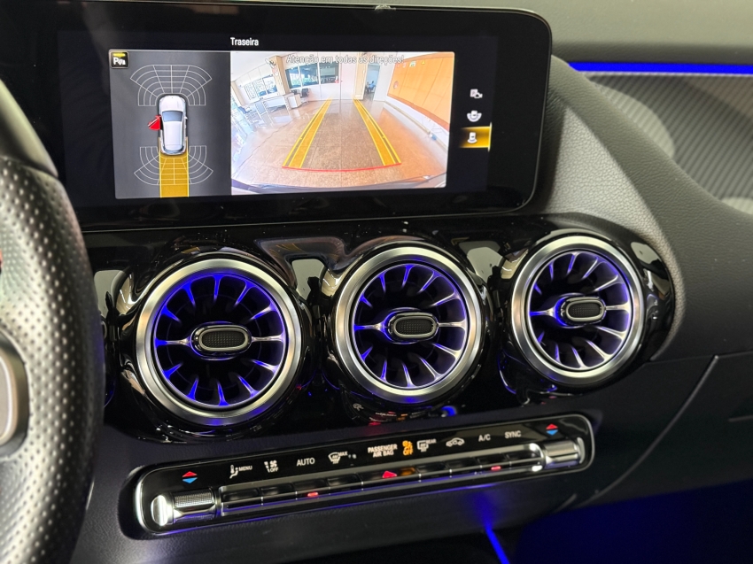 Mercedes-Benz-GLA 200-1.3 GCI GASOLINA AMG LINE 7G-DCT