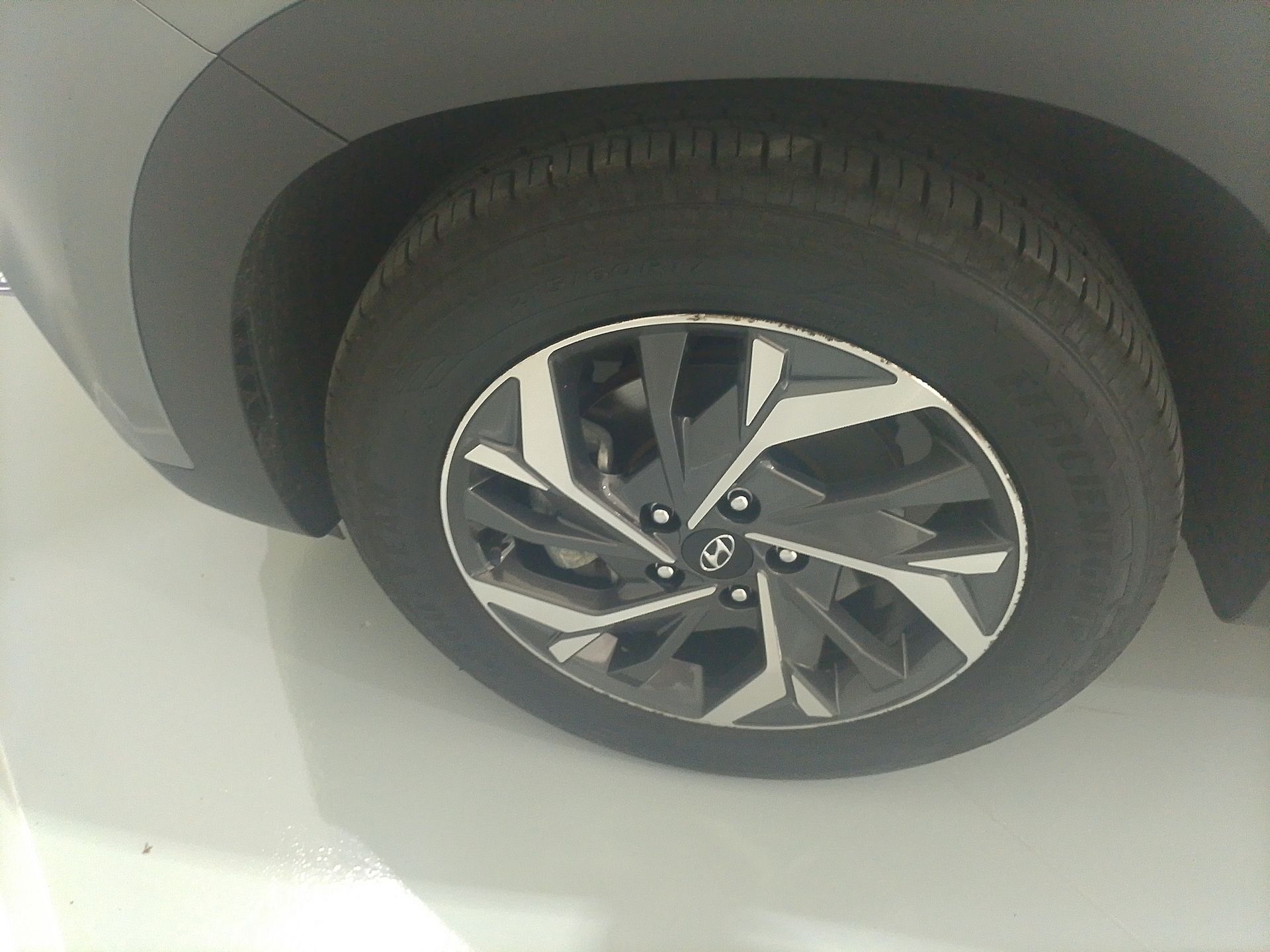 Creta Limited 1.0 TB 12V Flex Aut.