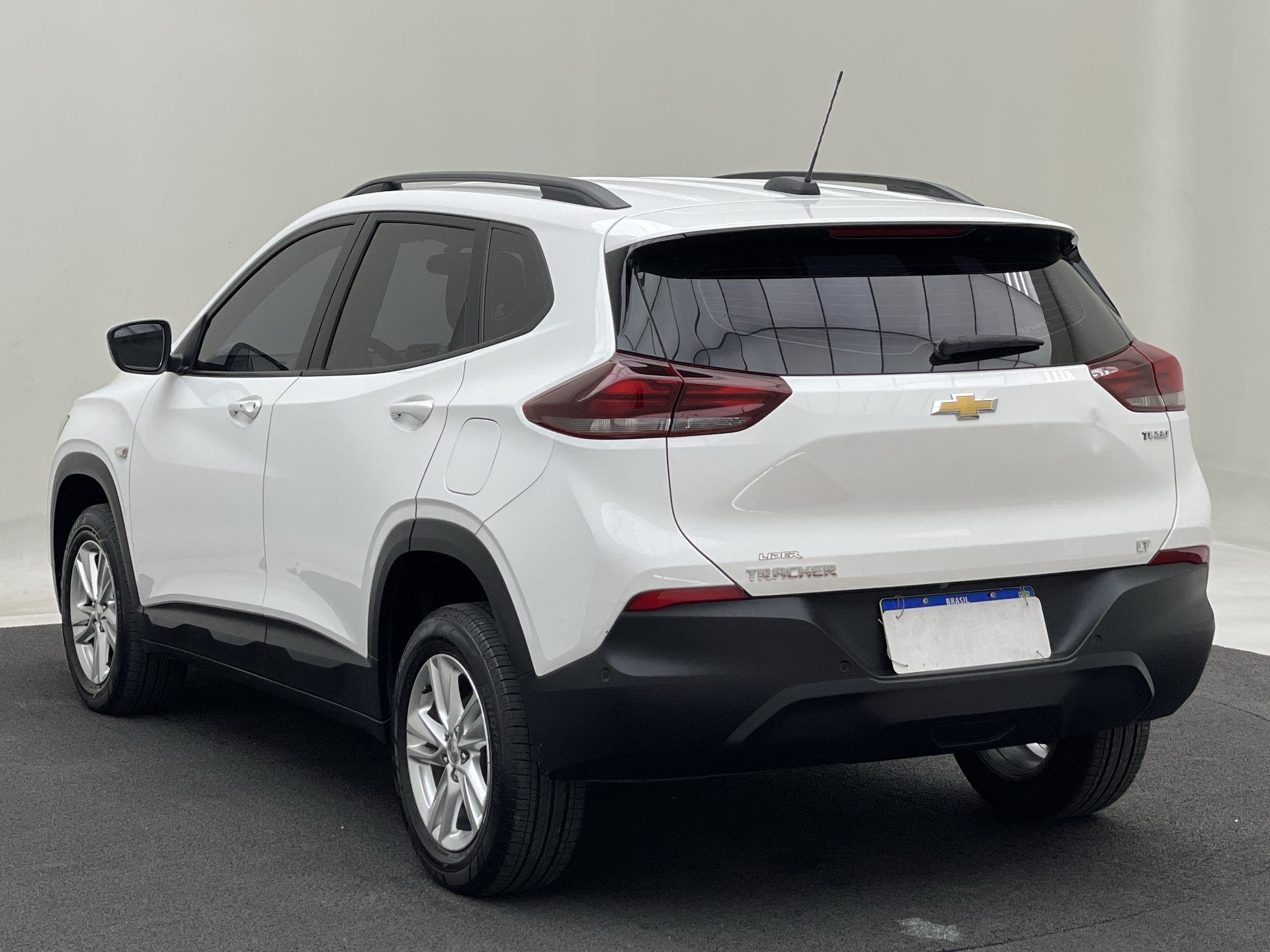 TRACKER LT 1.0 Turbo 12V Flex Aut.