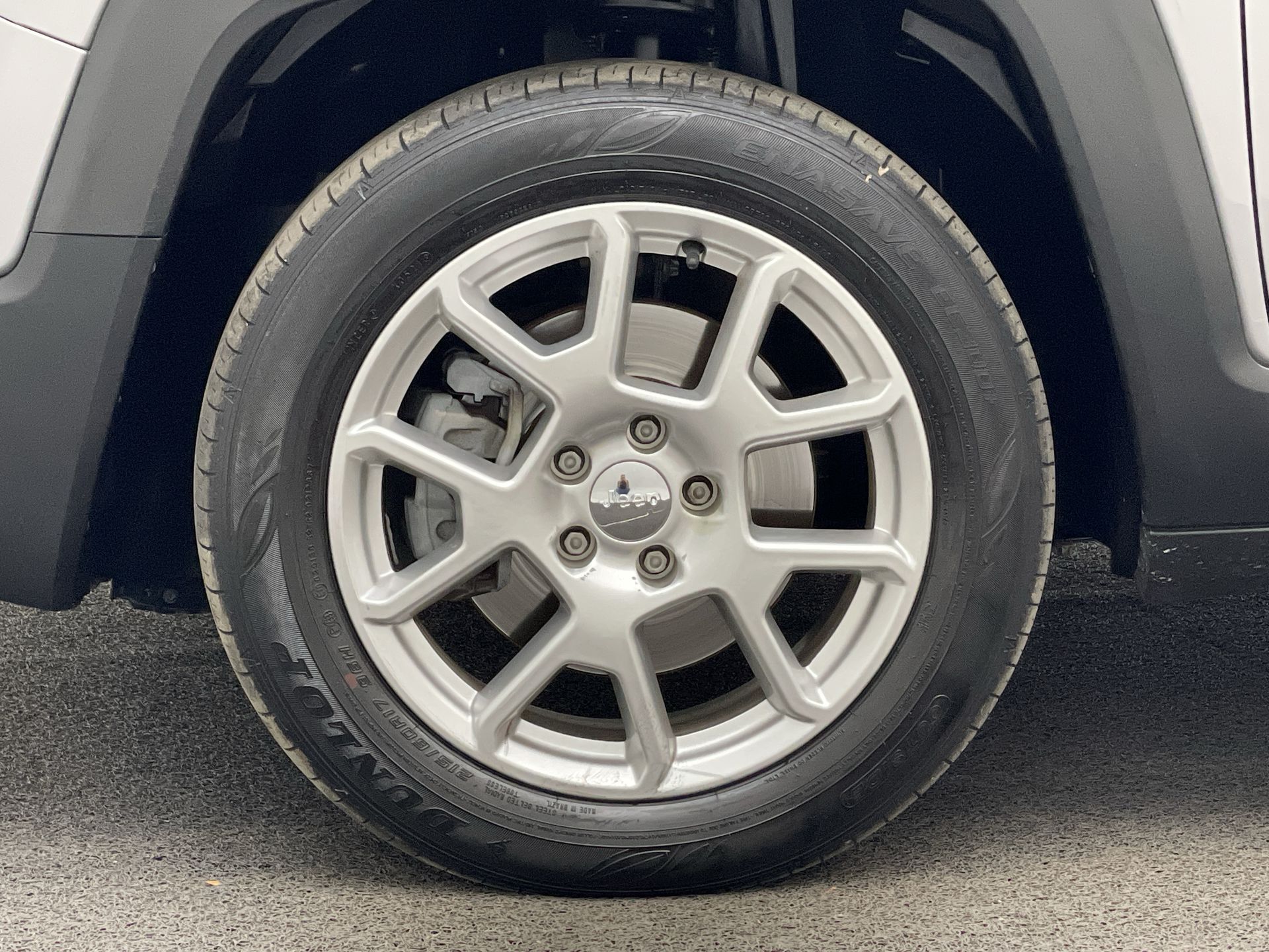 Renegade Sport 1.8 4x2 Flex 16V Aut.