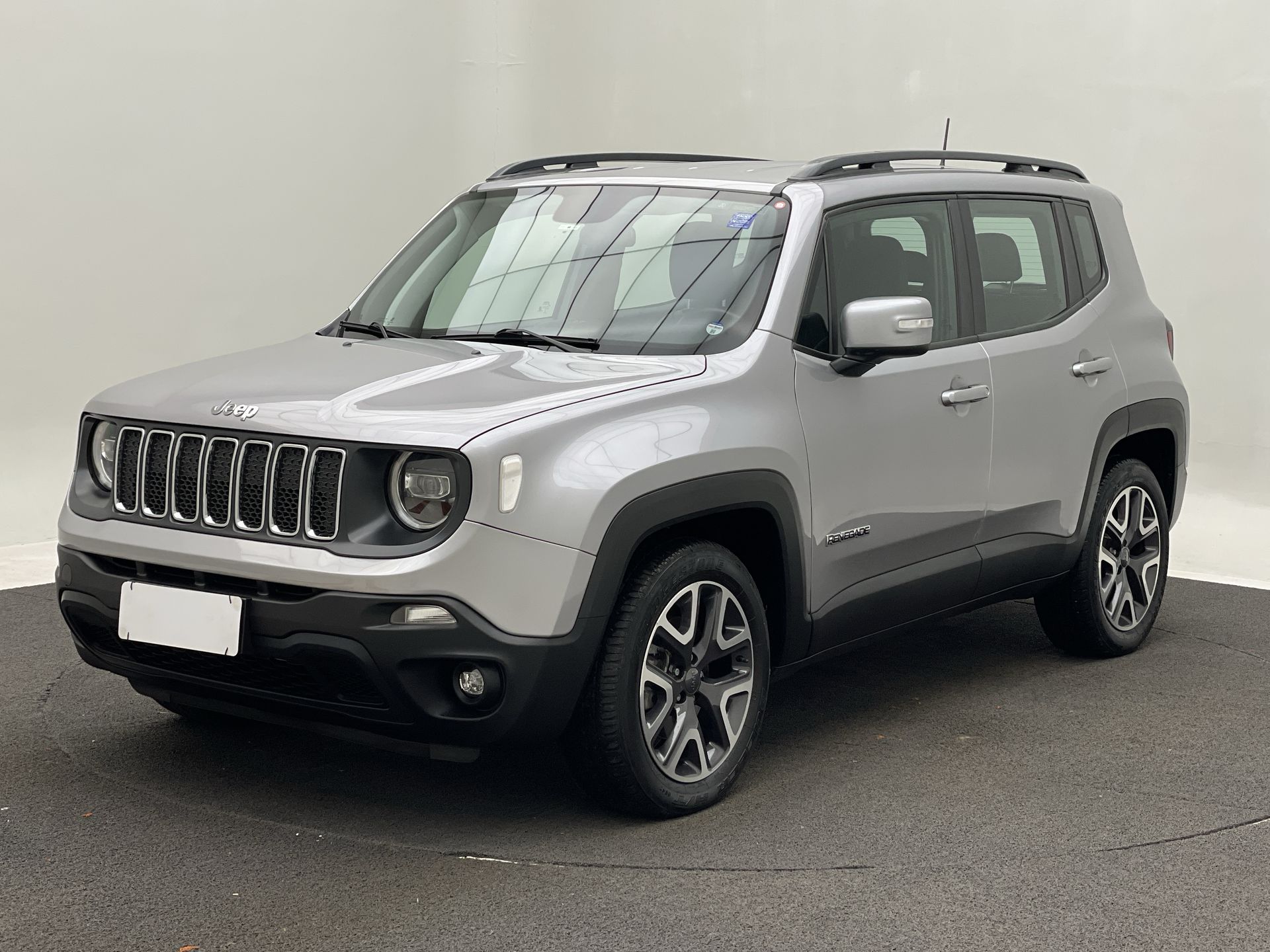 Renegade Longitude 1.8 4x2 Flex 16V Aut.