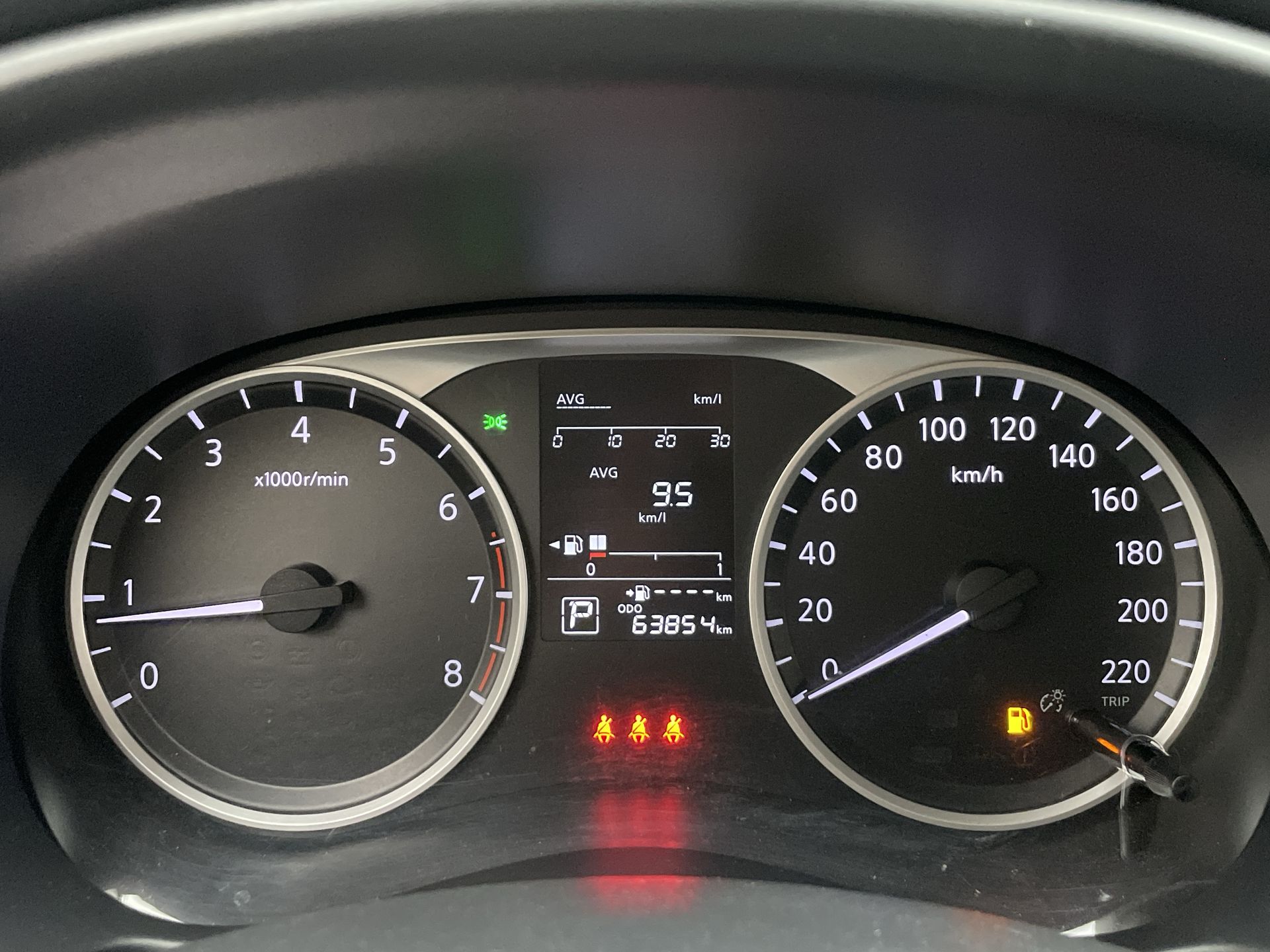 KICKS Active 1.6 16V Flex Aut.