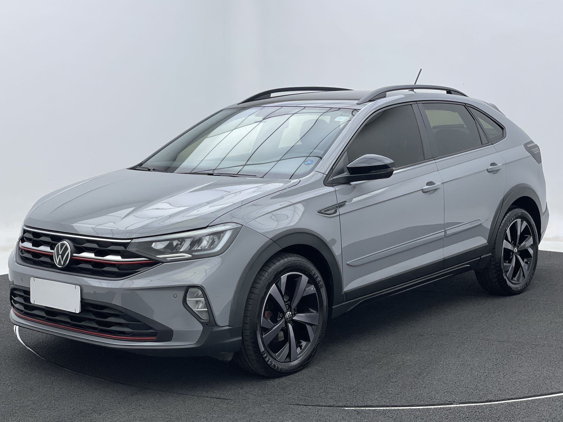 Nivus Highline 1.0 200 TSI Flex Aut.