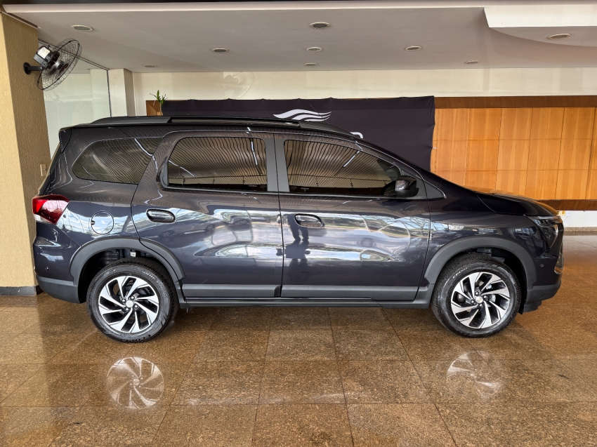 GM - Chevrolet-SPIN-1.8 PREMIER 8V FLEX 4P AUTOMÁTICO