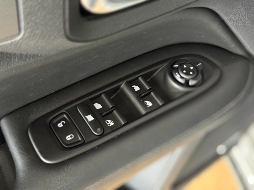 RAM-RAMPAGE-2.0 HURRICANE 4 TURBO GASOLINA LARAMIE 4X4 AUTOMÁTICO