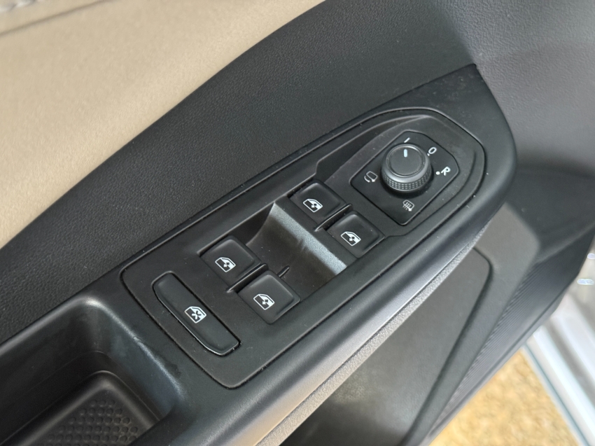 VW - Volkswagen-TAOS-1.4 250 TSI TOTAL FLEX HIGHLINE AUTOMÁTICO