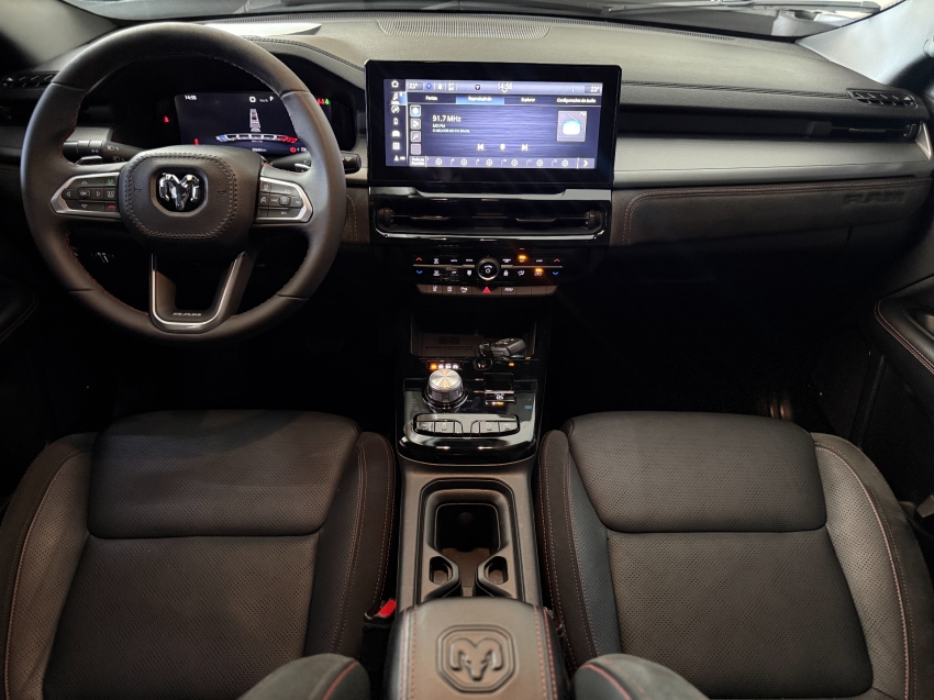 RAM-RAMPAGE-2.0 HURRICANE 4 TURBO GASOLINA R/T 4X4 AUTOMÁTICO