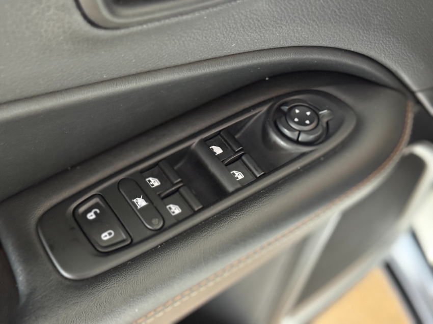 Jeep-COMPASS-2.0 16V FLEX SPORT 4X4 AUTOMÁTICO