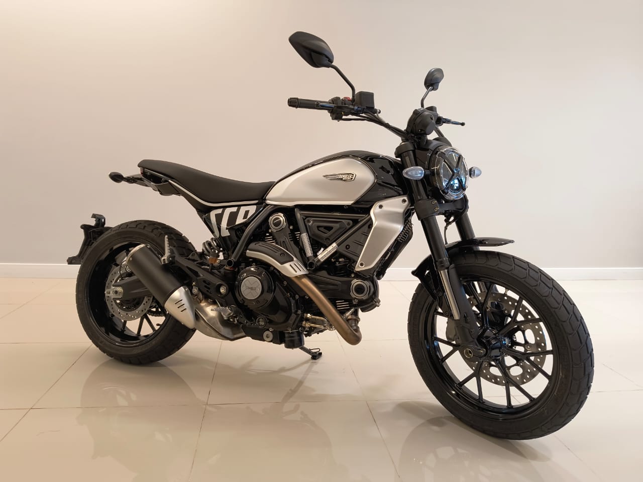 SCRAMBLER ICON 800cc