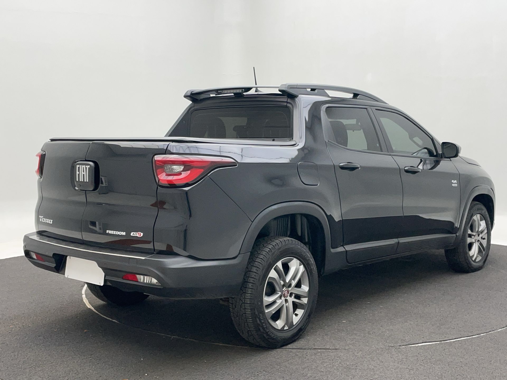 Toro Freedom 2.0 16V 4x4 TB Diesel Aut.