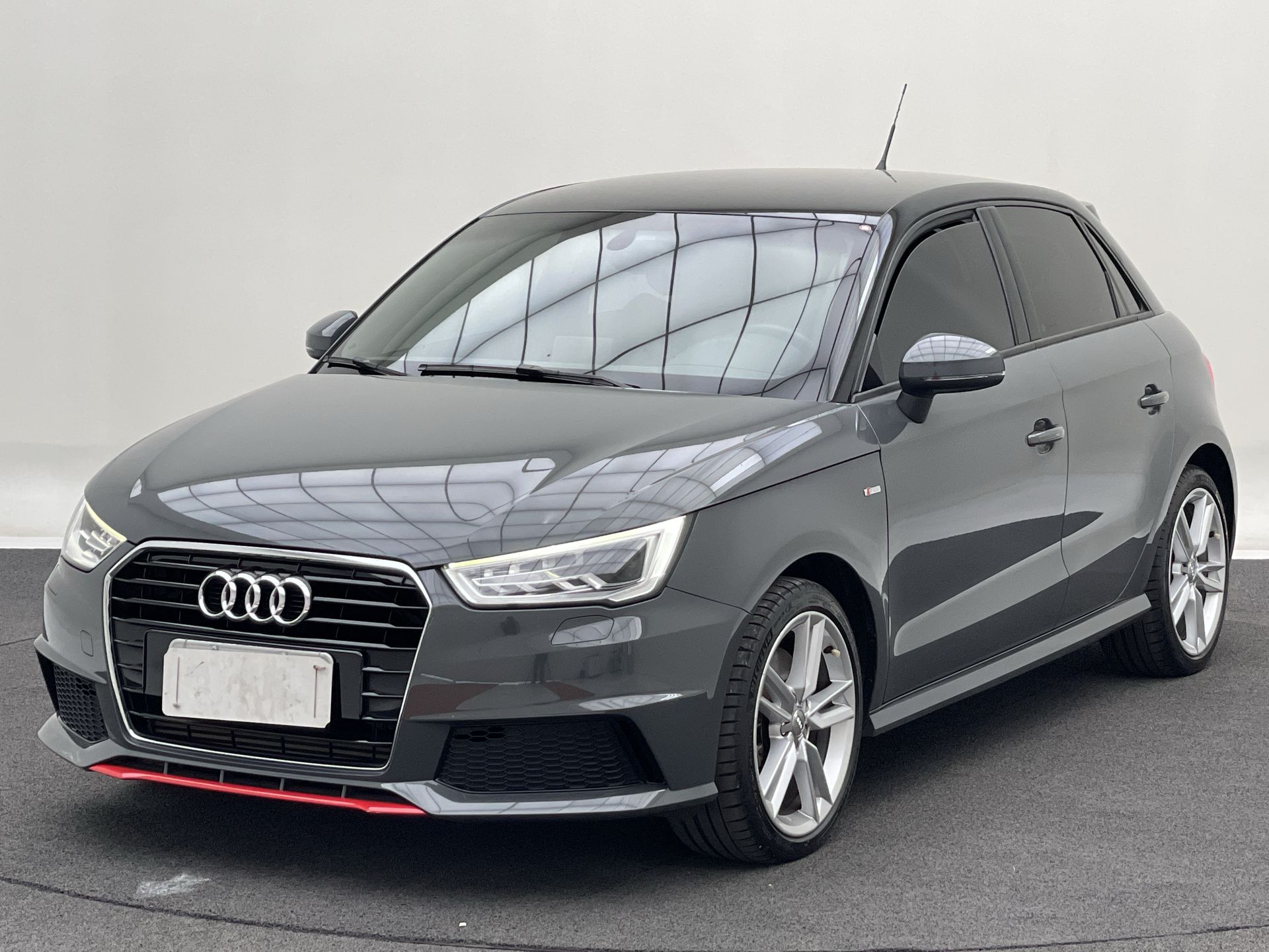 A1 Sportback 1.8 TFSI 192cv 5p S-tronic