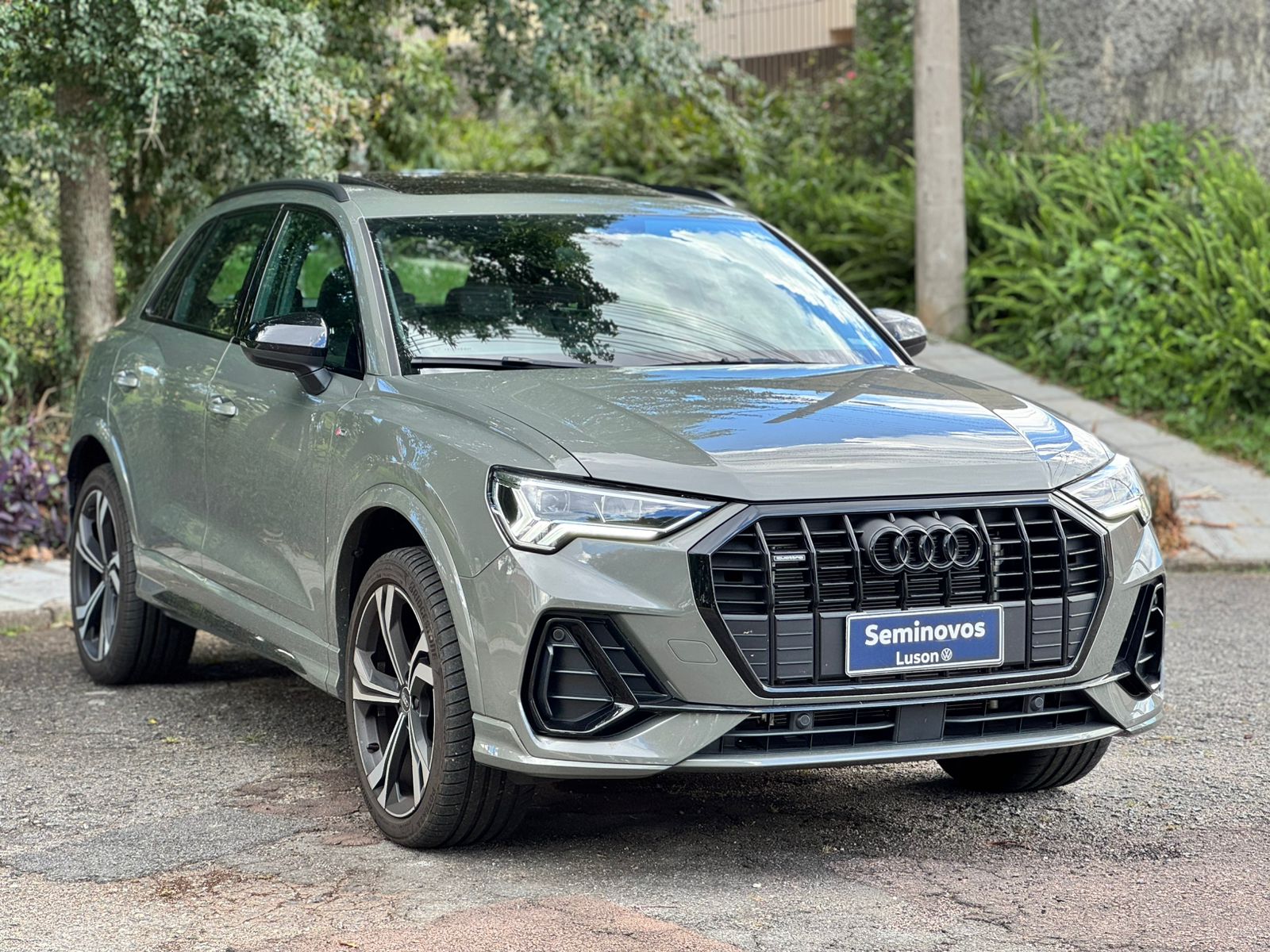 Q3 SPB Perf.Black Plus 2.0 TFSI Tip.Quat