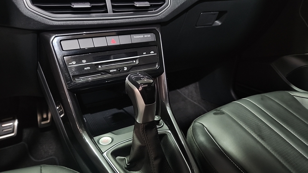 VW - Volkswagen-T-CROSS-1.4 250 TSI TOTAL FLEX HIGHLINE AUTOMÁTICO