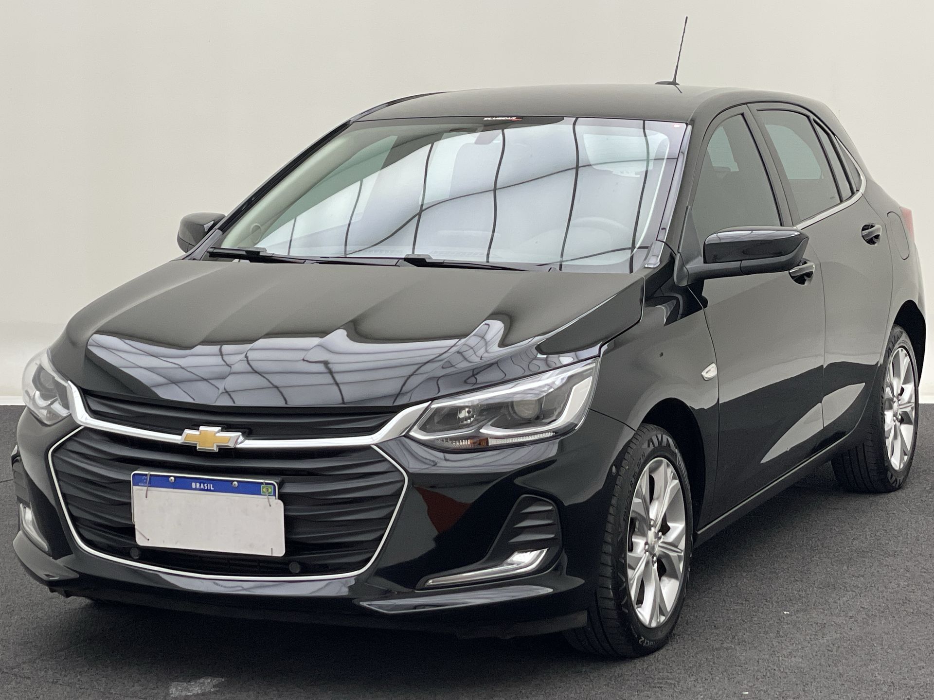 ONIX HATCH PREM. 1.0 12V TB Flex 5p Aut.