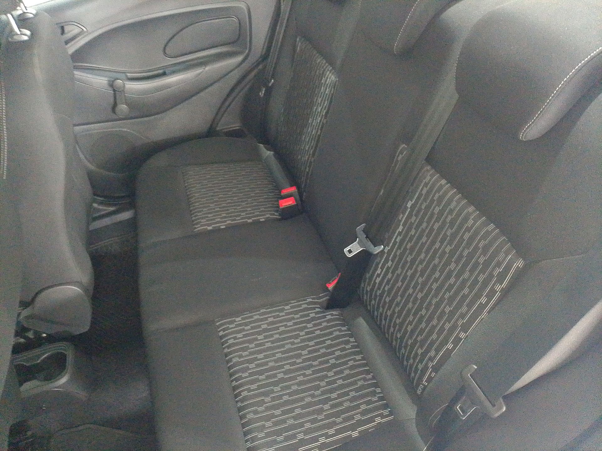 Ka 1.5 Sedan SE 12V Flex 4p Mec.