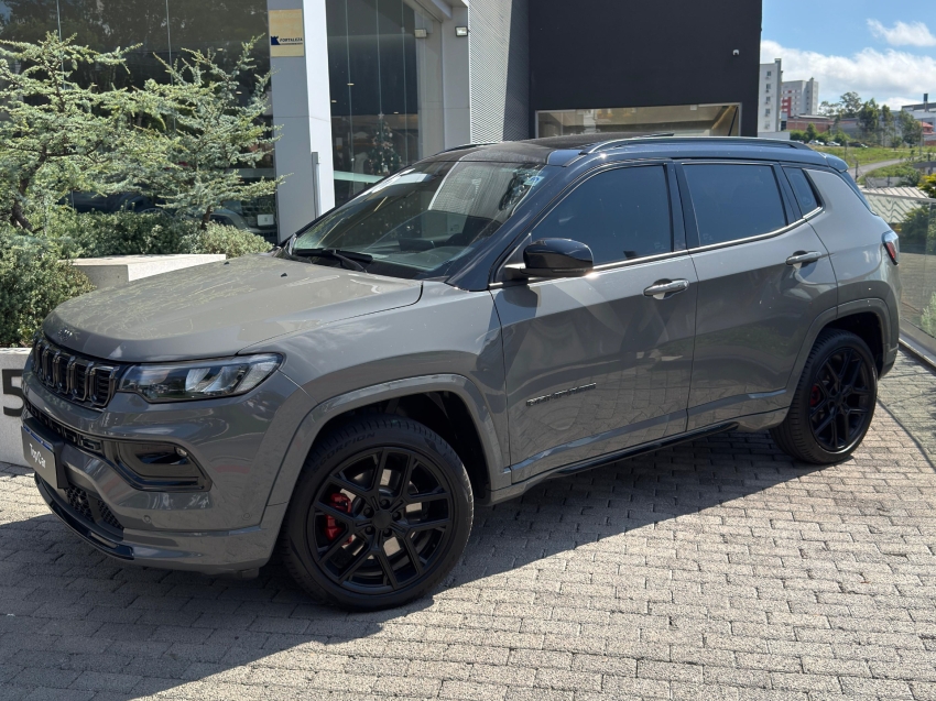 2.0 HURRICANE 4 TURBO GASOLINA BLACKHAWK AT9