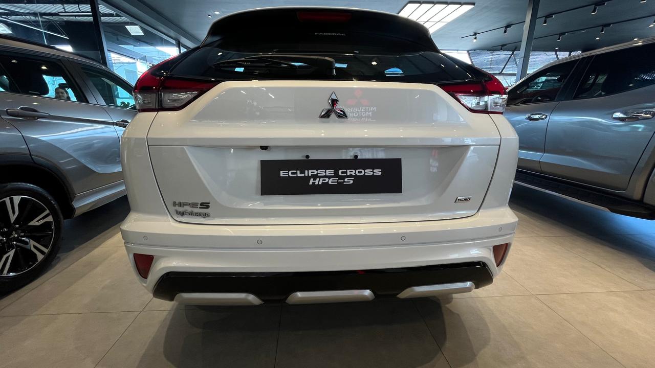 Mitsubishi-ECLIPSE CROSS-Eclipse Cross HPE-S 1.5 AWC 165cv Aut.