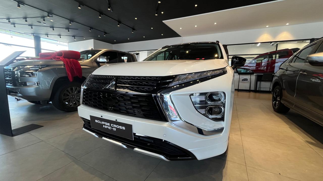 Mitsubishi-ECLIPSE CROSS-Eclipse Cross HPE-S 1.5 AWC 165cv Aut.