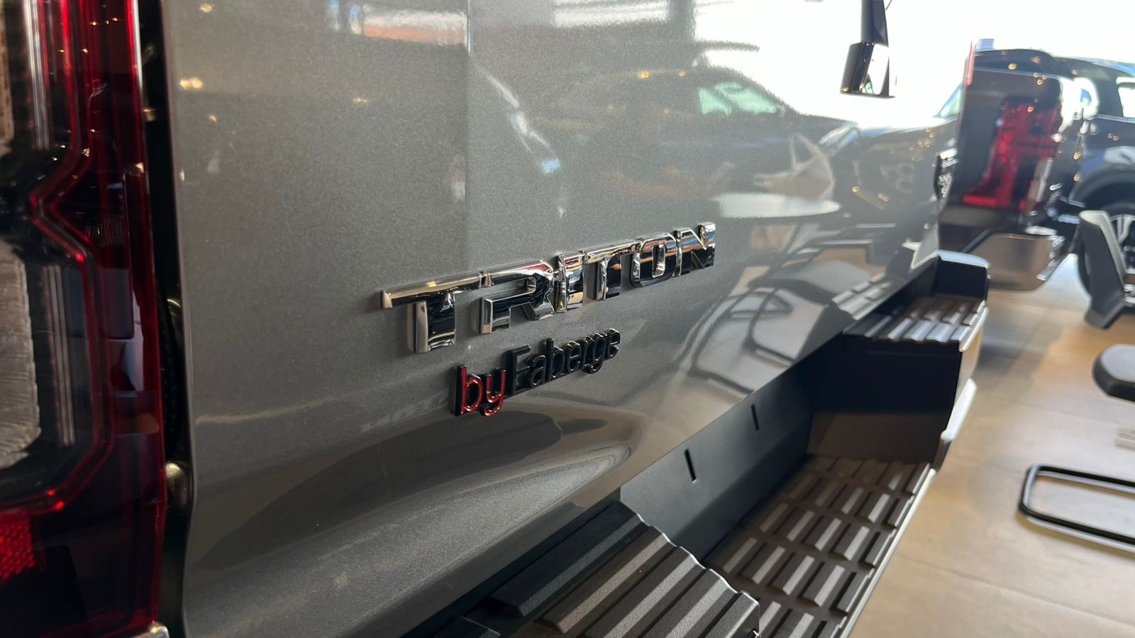 Mitsubishi-Triton-Triton Katana 2.4 CD 4x4 TB Diesel Aut.