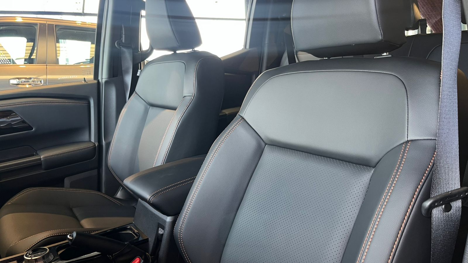 Mitsubishi-Triton-Triton Katana 2.4 CD 4x4 TB Diesel Aut.