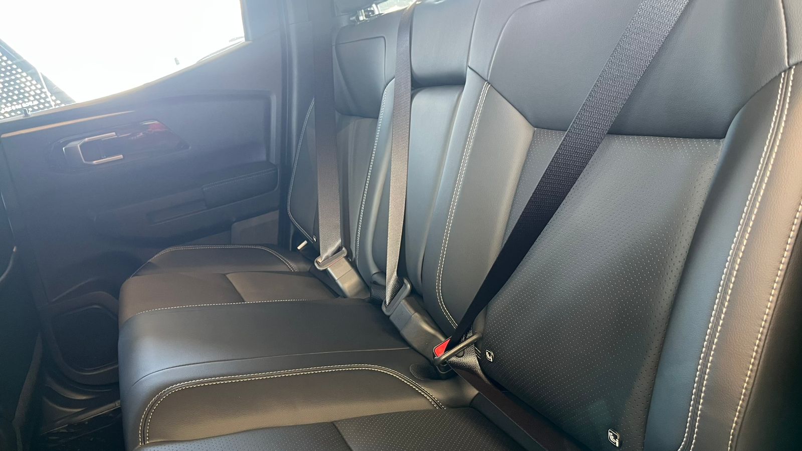 Mitsubishi-Triton-Triton HPE 2.4 CD 4x4 TB Diesel Aut.