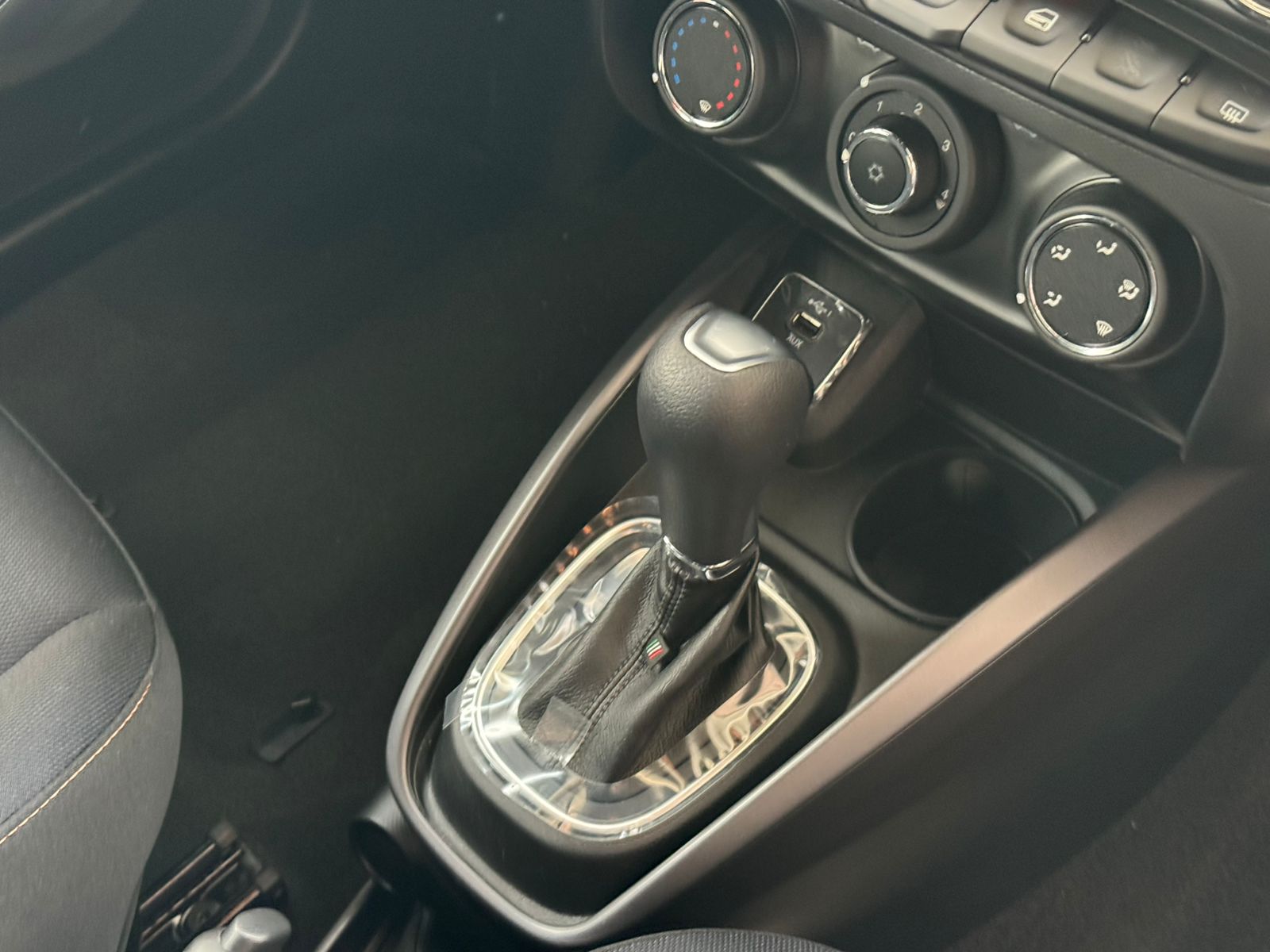 Fiat-ARGO-ARGO TREKKING 1.3 8V Flex Aut.