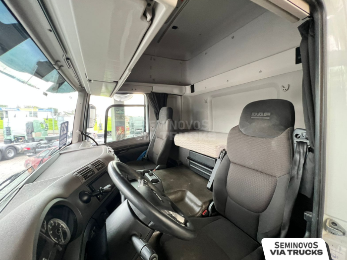 DAF-CF-CF FAC 300 8X2 Sleep. Cab Aut (Die)(E5)