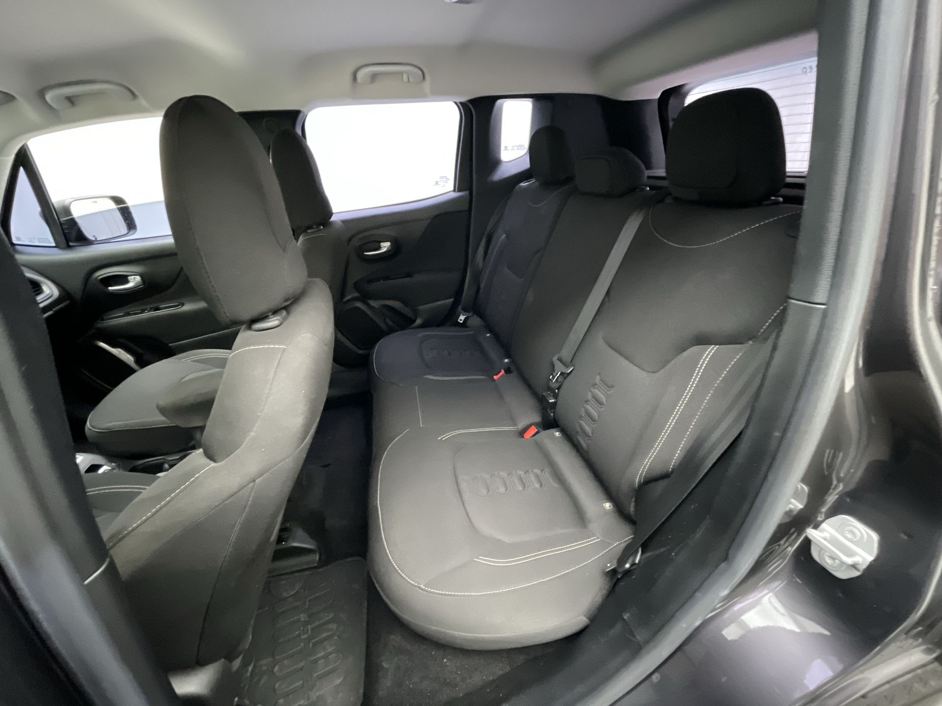 Renegade Sport T270 1.3 TB 4x2 Flex Aut.