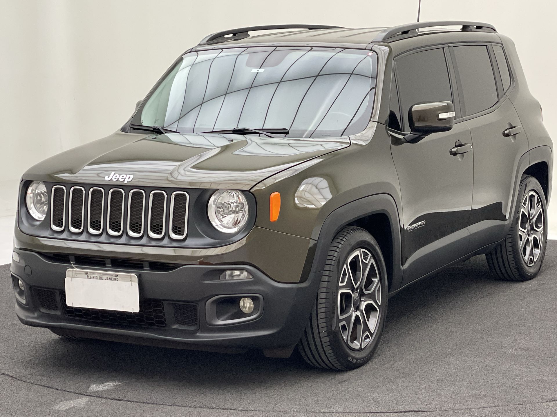 Renegade Longitude 1.8 4x2 Flex 16V Aut.