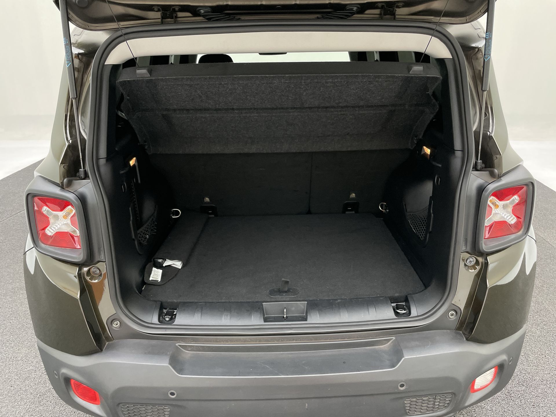 Renegade Longitude 1.8 4x2 Flex 16V Aut.