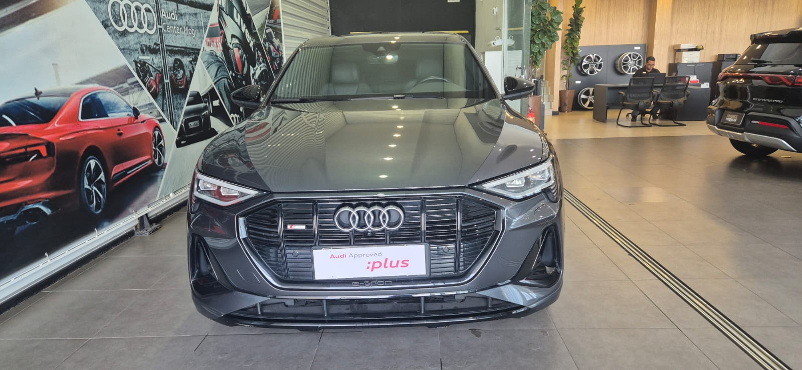 E-TRON Sportb. Perf.Black Aut.(Elétrico)