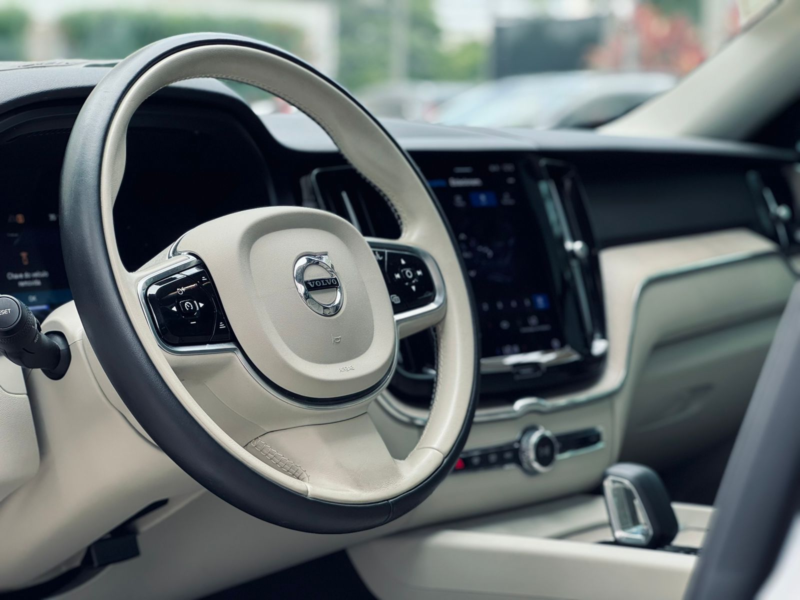 Volvo-XC 60-XC 60 T-8 Plus 2.0 AWD (Híbrido)