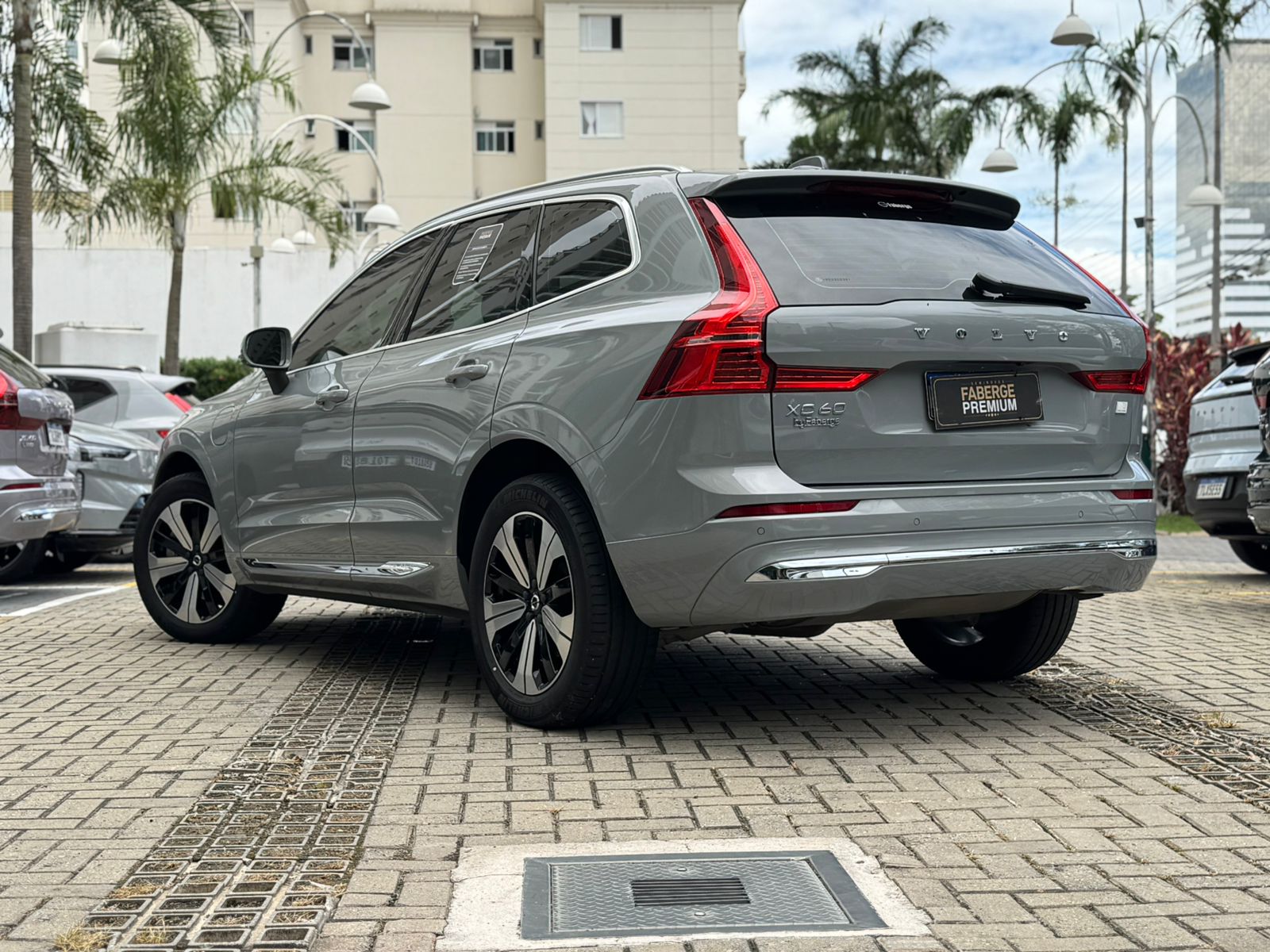 Volvo-XC 60-XC 60 T-8 Plus 2.0 AWD (Híbrido)