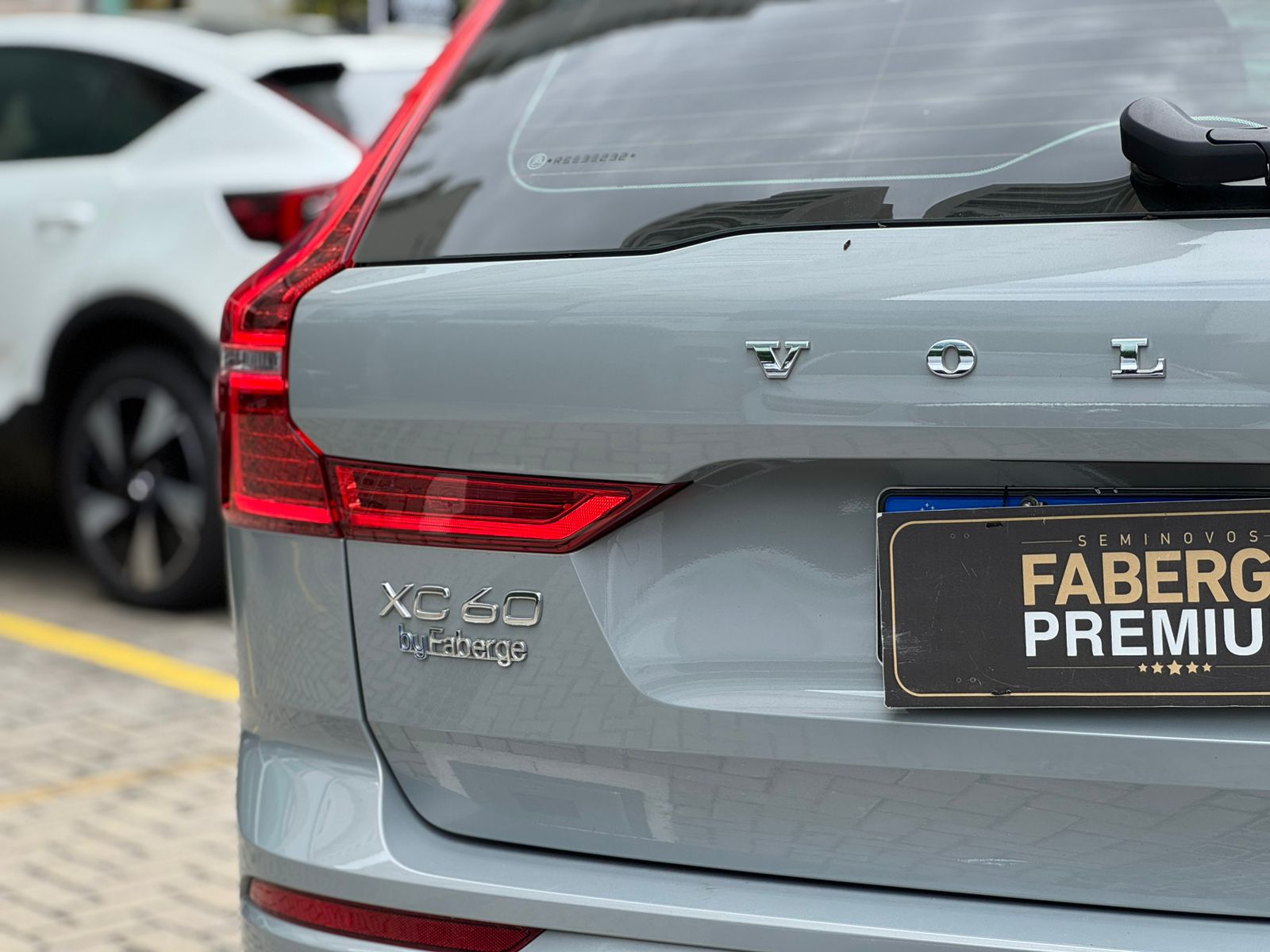 Volvo-XC 60-XC 60 T-8 Plus 2.0 AWD (Híbrido)