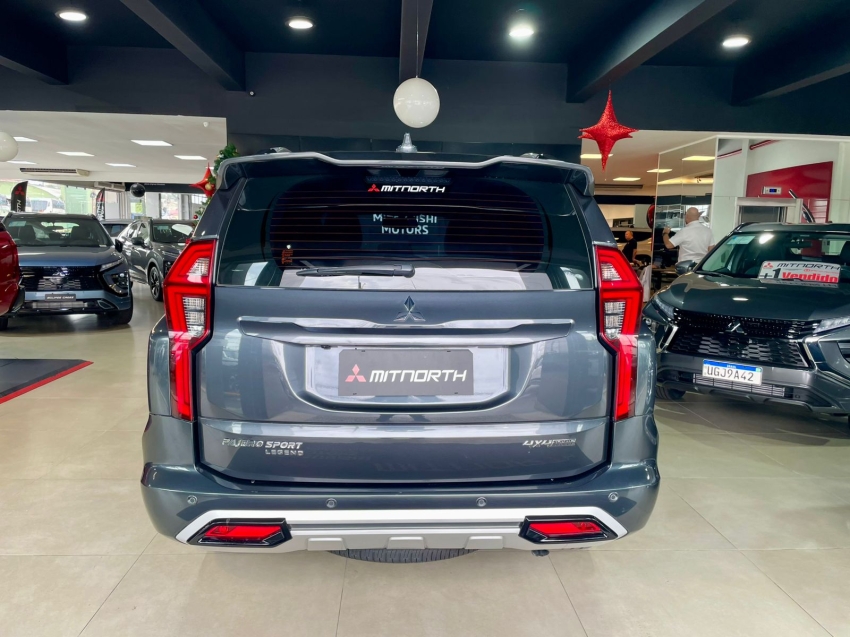 Mitsubishi-PAJERO SPORT-2.4 16V MIVEC TURBO DIESEL LEGEND AWD AUTOMÁTICO