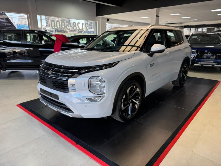 Mitsubishi-OUTLANDER-2.4 PHEV HPE-S S-AWC DHT