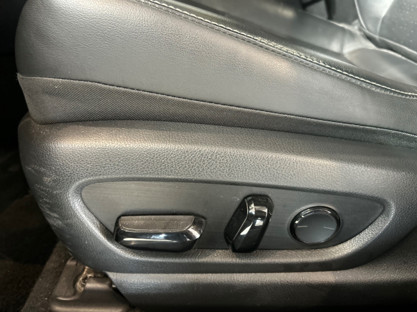 Lexus-UX 250h-2.0 VVT-I HYBRID LUXURY CVT