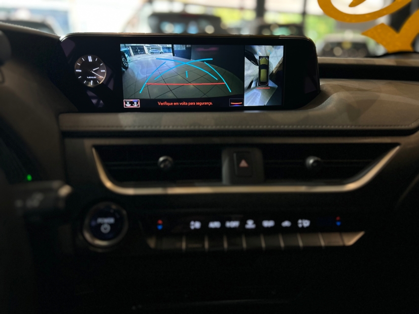 Lexus-UX 250h-2.0 VVT-I HYBRID LUXURY CVT