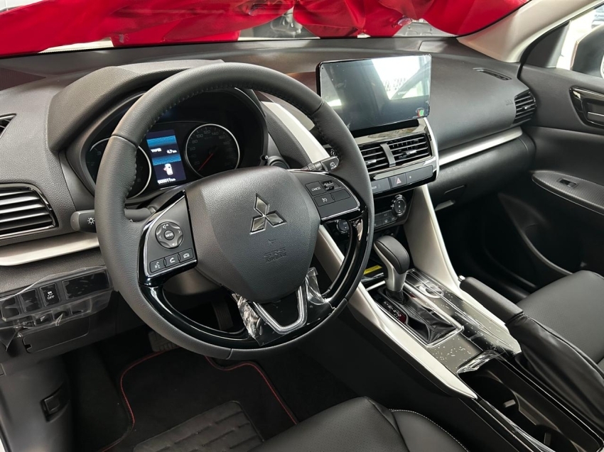 Mitsubishi-ECLIPSE CROSS-1.5 MIVEC TURBO GASOLINA RUSH CVT