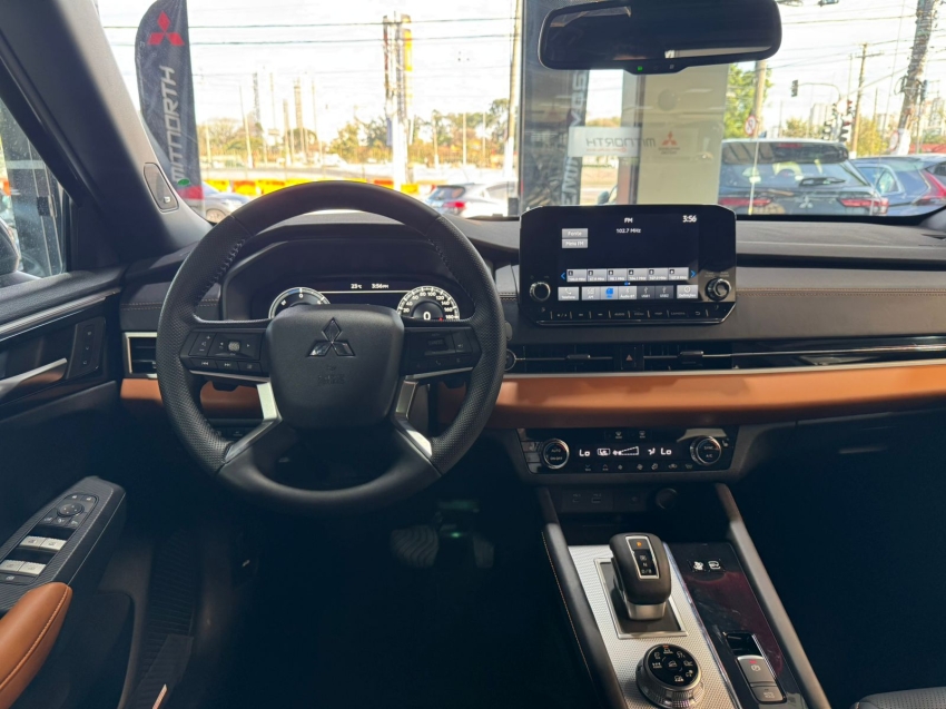 Mitsubishi-OUTLANDER-2.4 PHEV SIGNATURE S-AWC DHT