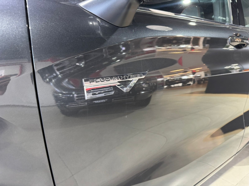 Mitsubishi-OUTLANDER-2.4 PHEV SIGNATURE S-AWC DHT