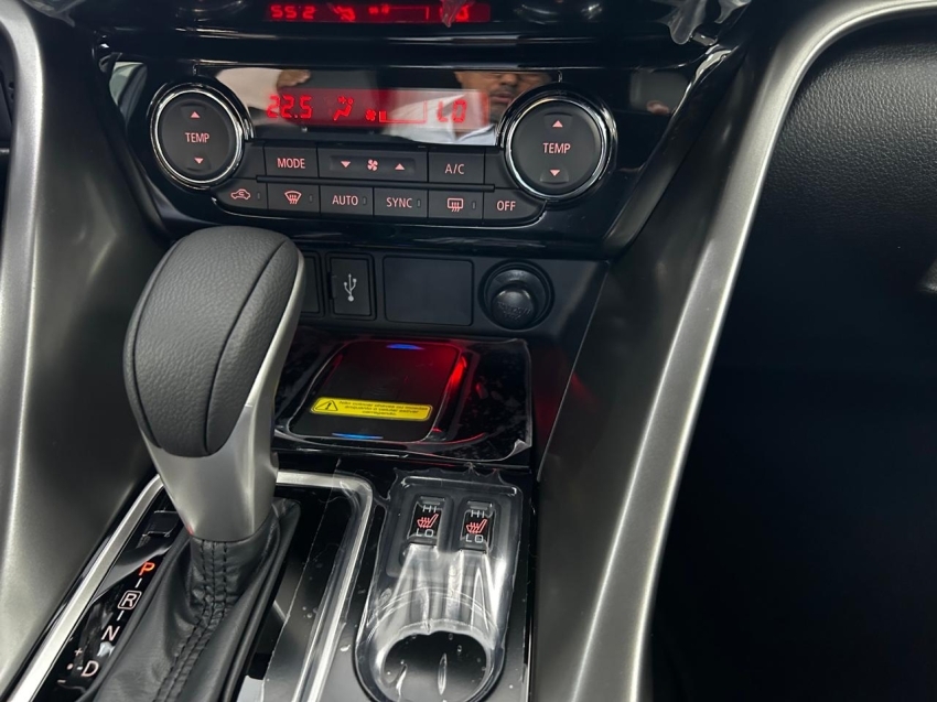 Mitsubishi-ECLIPSE CROSS-1.5 MIVEC TURBO GASOLINA HPE BLACK CVT