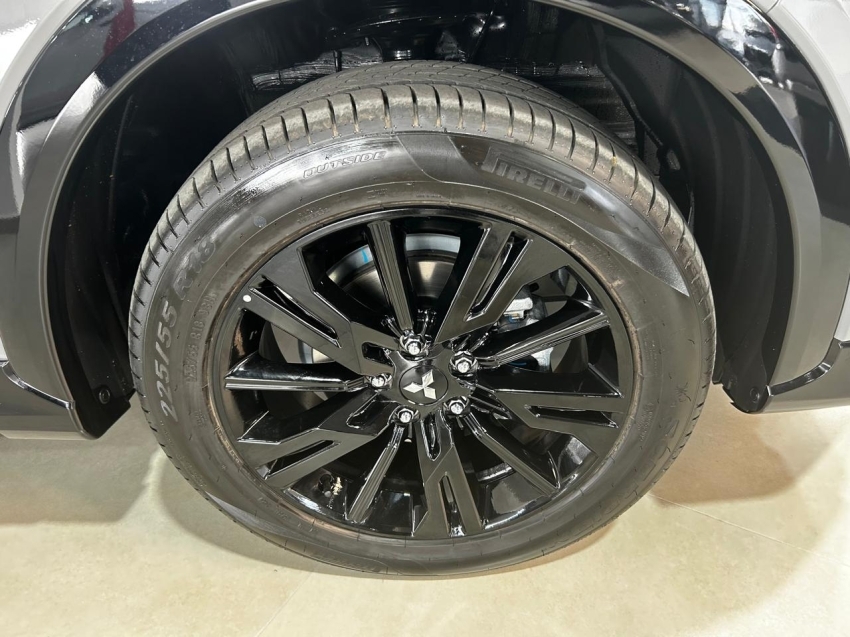 Mitsubishi-ECLIPSE CROSS-1.5 MIVEC TURBO GASOLINA HPE BLACK CVT