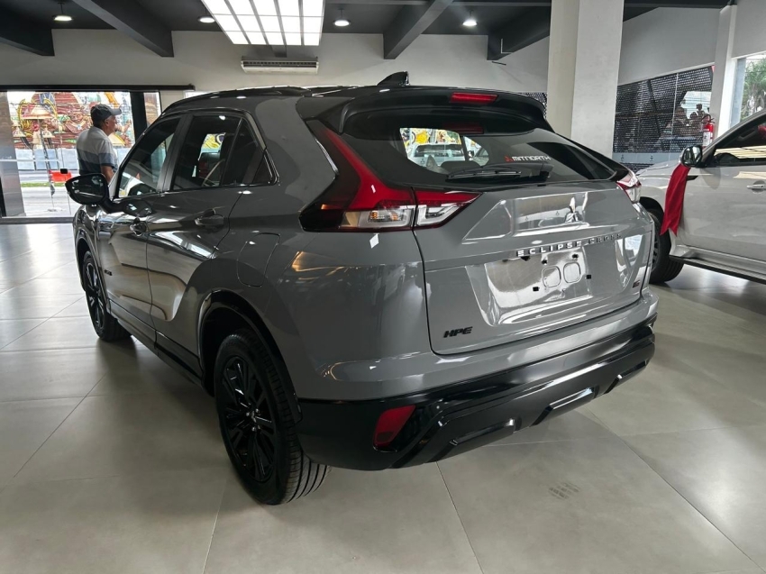Mitsubishi-ECLIPSE CROSS-1.5 MIVEC TURBO GASOLINA HPE BLACK CVT