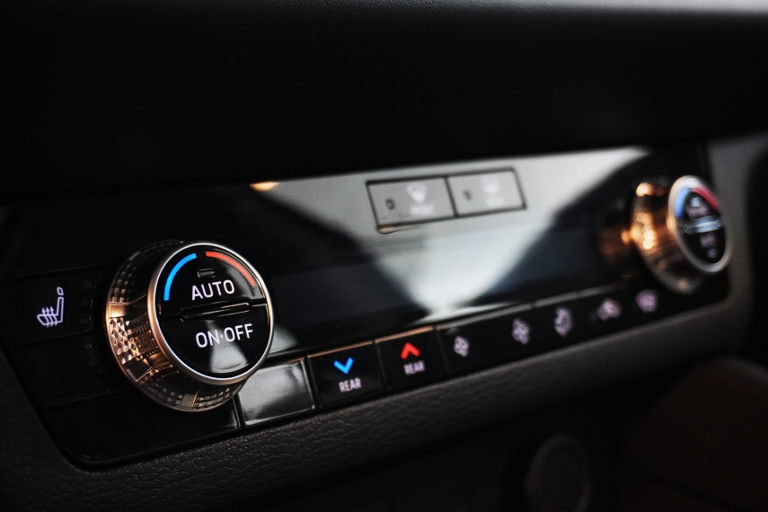 Mitsubishi-OUTLANDER-2.4 PHEV HPE-S S-AWC DHT