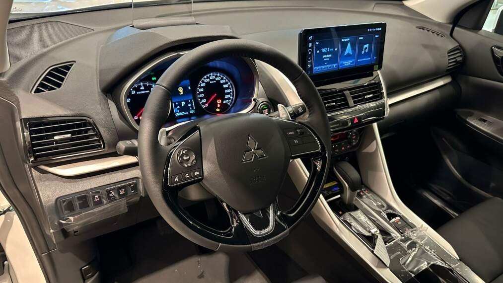 Mitsubishi-ECLIPSE CROSS-1.5 MIVEC TURBO GASOLINA HPE CVT